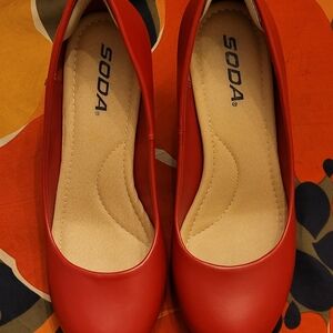Soda Women's Vibrant Red Heels